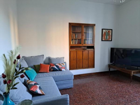 Stella Apartment by Quokka 360 - past and present in Como